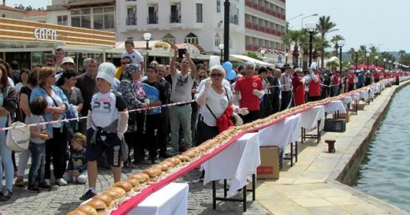 'En uzun hamburger' rekoru Türkiye'de kırıldı