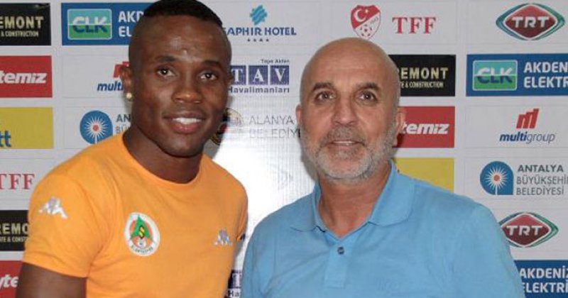 Alanyaspor, Wilde Donald Guerrier ile sözleşme imzaladı